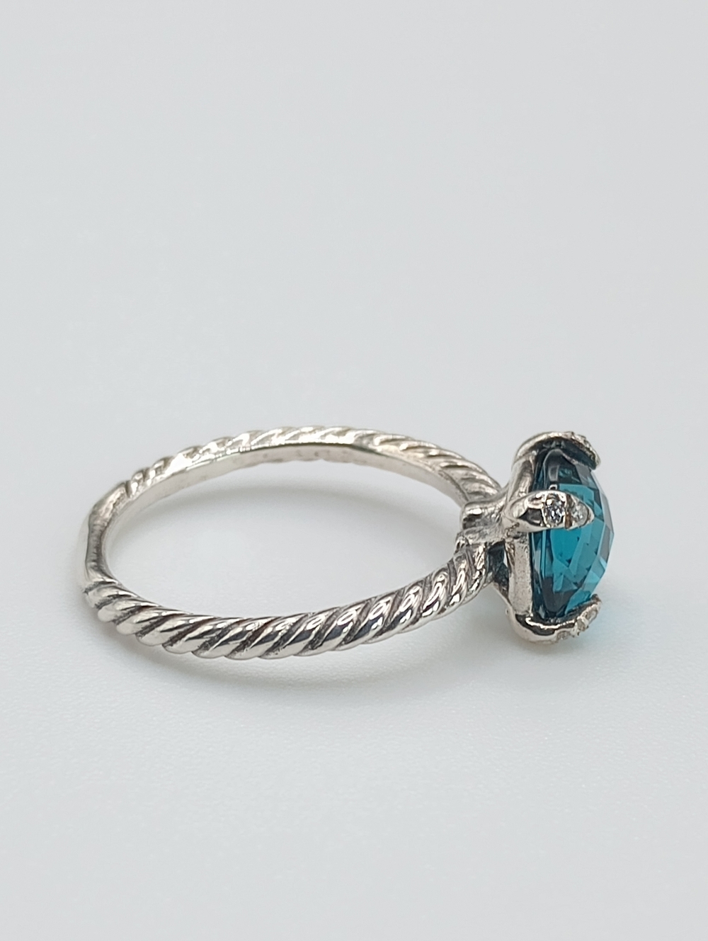 David Yurman Chantelaline with Diamonds 8 mm Ring - Picture 13 of 15